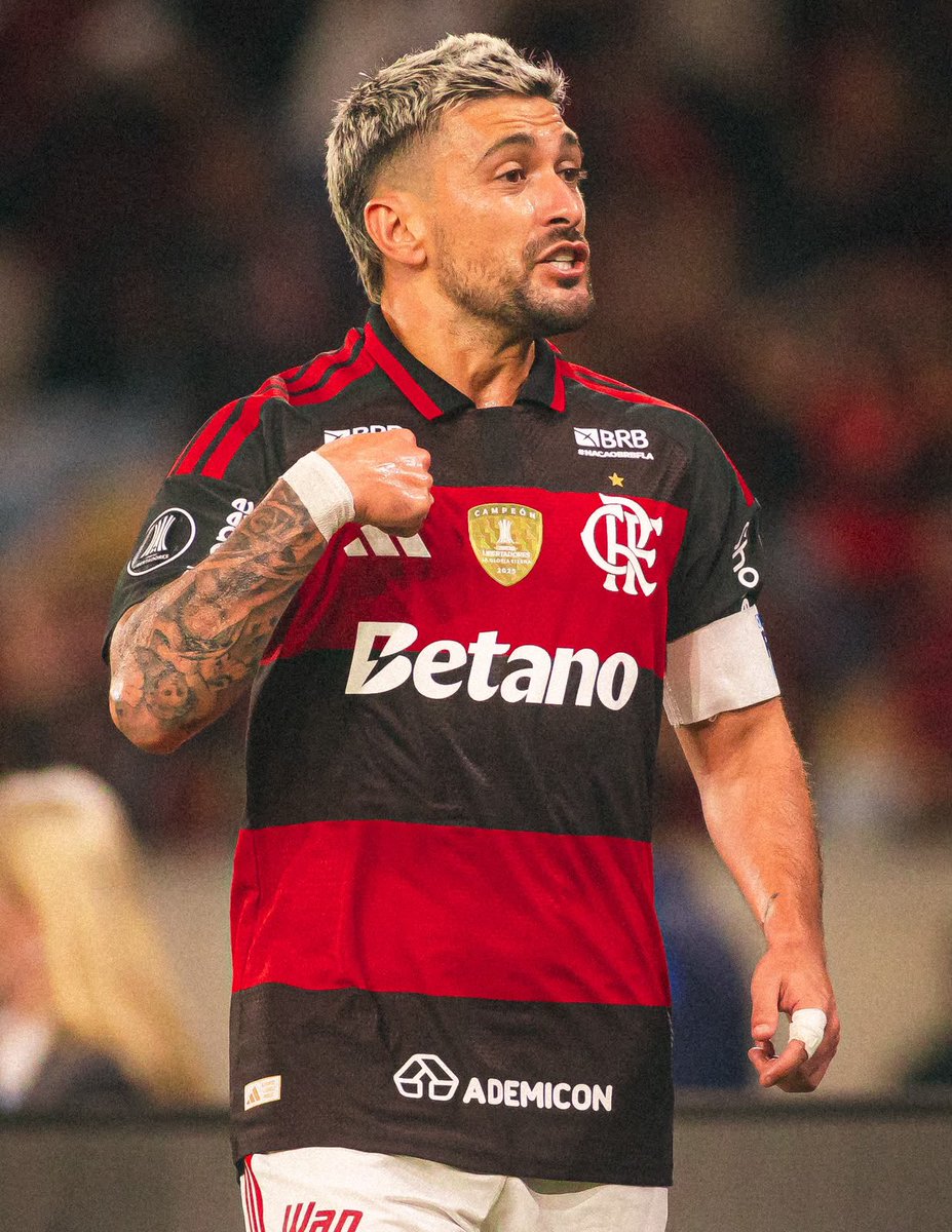 FlaGalaxy's tweet photo. ELE TÁ AQUI! https://t.co/mQdtNxFpIu
