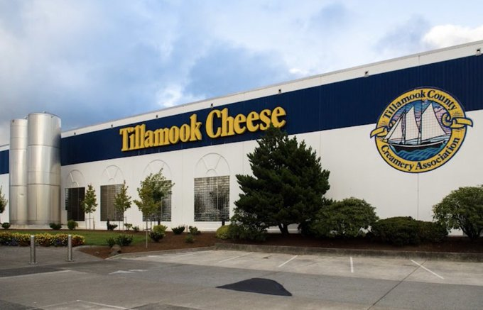 Capt404F's tweet photo. In my opinion, Tillamook Cheese Company just flushed 117 years of business down the tube. Me, my family and many I know, will no longer purchase their Halal products. We are done, just like Bud Lite and Garth Brooks. https://t.co/3u7nmw2vaa