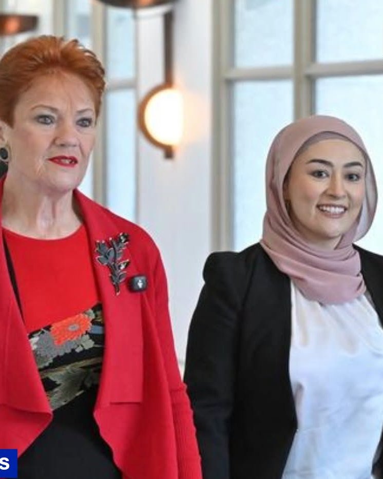 AshPolitik's tweet photo. Pauline Hanson and Labor traitor Fatima Payman team up and whinge about staffing levels? Lols. 

Pauline, you have no MP's, you dont need staff.

Polls maybe high, but polls aren't the AEC.

Labor has 94 seats; they are the govt. Staff is allocated accordingly. 

Maybe ask Gina. https://t.co/zw46wygD5R