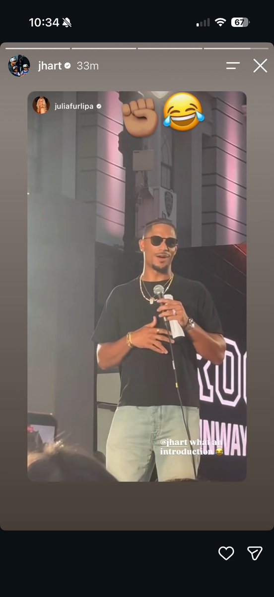 CorbinRedds's tweet photo. @joshhart I pray that finger is good before the season https://t.co/jD3525viCh