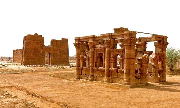 SudaneseCulture's tweet photo. Assalamu'Alaikum &amp; Have A Blessed Friday From the Land of Civilizations. 
Sudan 

#SudaneseCulture 
#ثقافة_سودانية https://t.co/kJXCbrJe86