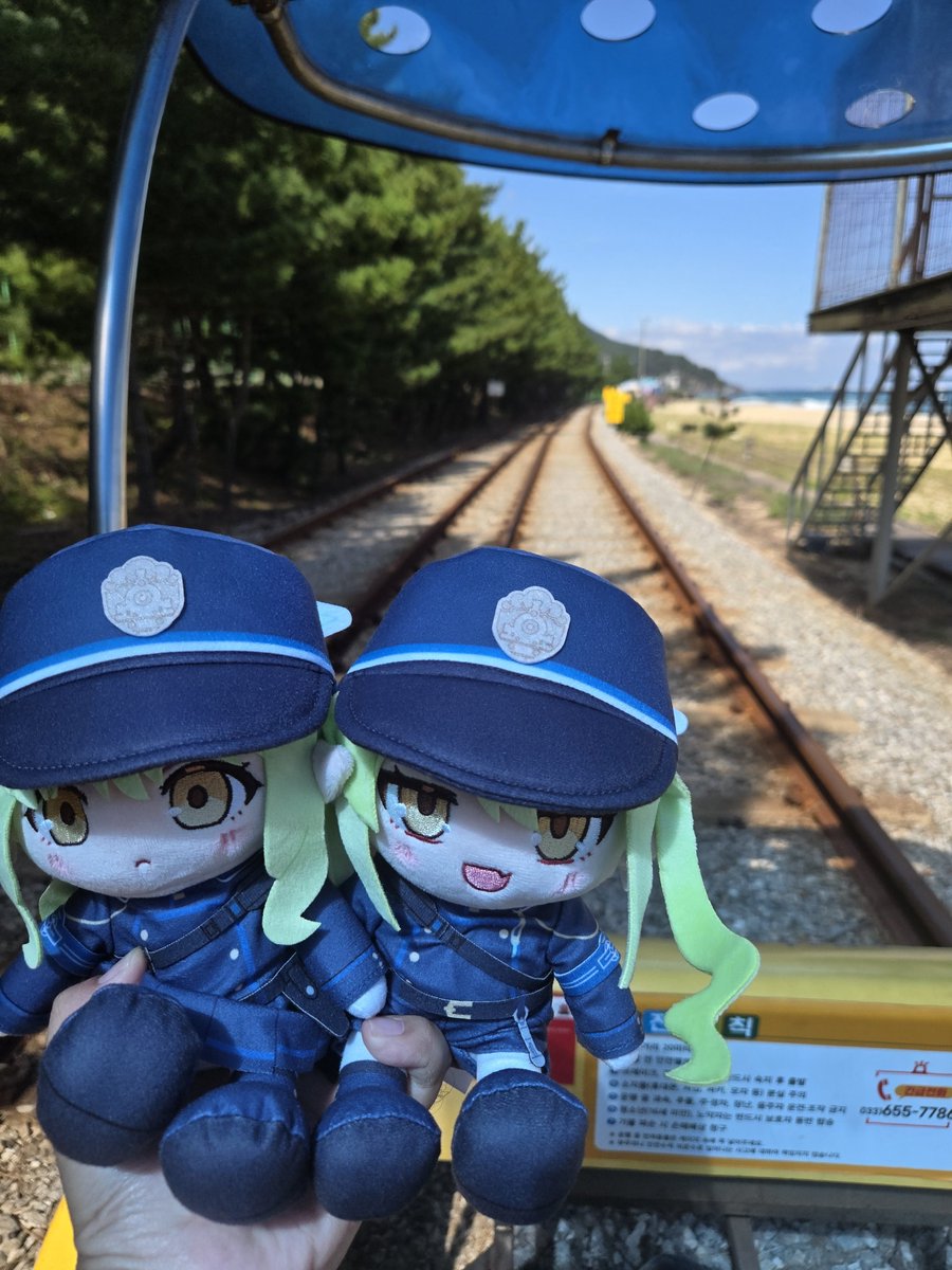 gii3009's tweet photo. 레일바이크~~~!
우리가 1착!
#ブルアカぬいぬい部 https://t.co/A54XNAExJn