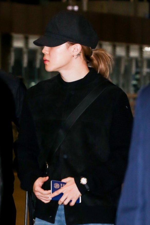 ParkJimin_FBArg's tweet photo. 📰|| Noticias de Jimin

🥰 Naver
1. https://t.co/GcJHYvUy9o
2. https://t.co/8JEKs7mZT6
3. https://t.co/9ILeH2TKPJ
4. https://t.co/j2fLdpC2FT
5. https://t.co/qrdmqziGRX
6. https://t.co/40a03DPY1H

Interactuemos con todos los artículos de Jimin 💪 https://t.co/OXqITGfCAW
