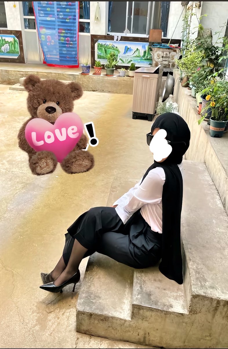 Hjwanjia_'s tweet photo. 猜猜这个丝袜脚味道怎么样

#甘肃女s #青海女s #宁夏女s #回族丝袜高跟 #黄金圣水 #人体马桶 #厕奴 #脚奴 https://t.co/vMX1pDedZD