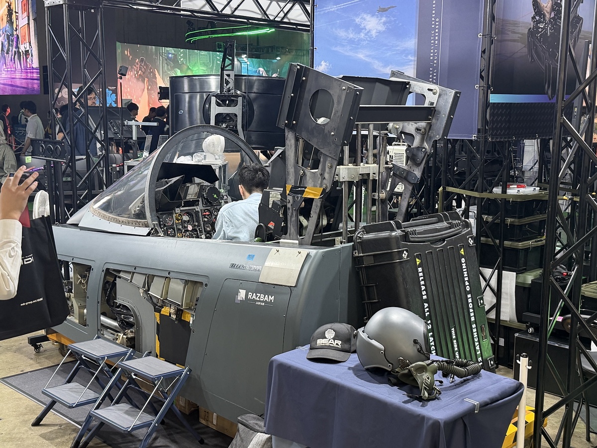 game_watch's tweet photo. オーダーメイドで自宅に置ける本格フライトシミュレーターがRAZBAM JAPANブースで展示！【TGS2026】　 https://t.co/d5SnXGzXBs https://t.co/kVGy9mFVuJ