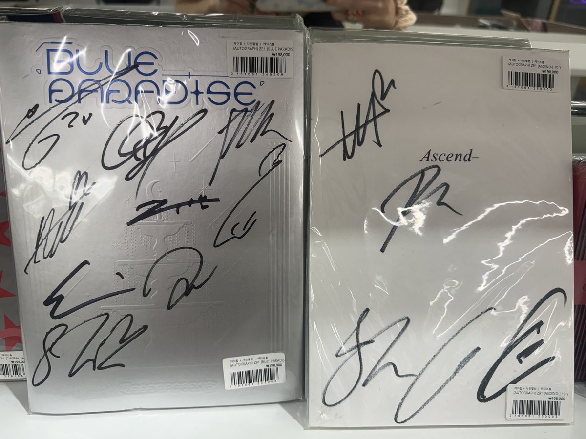 evilmattparkz's tweet photo. half the members for the same price 💔 https://t.co/5xtKgG5KnR