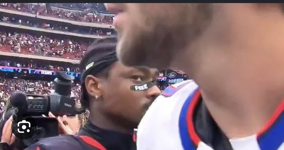300_Hemi6's tweet photo. @iam_johnw @KaylaAndrettii Naw more like this and same qb🤣🤣🤣 https://t.co/KdD0YVq325