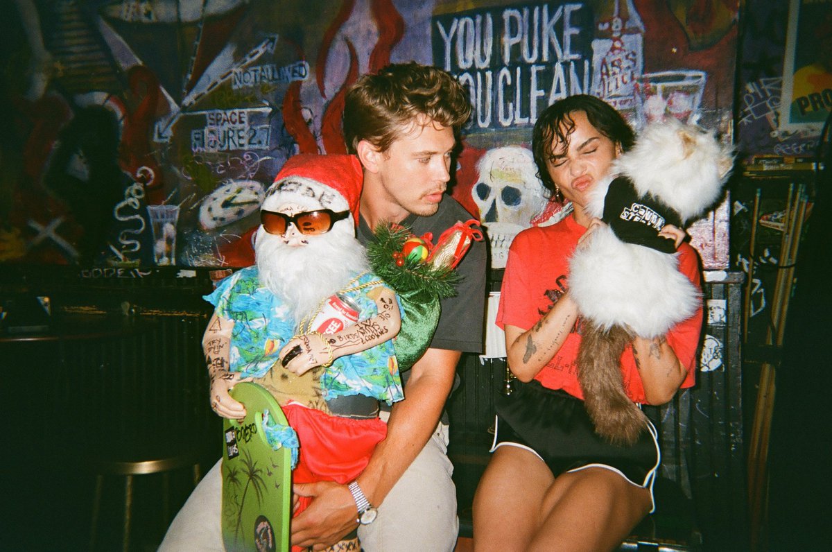 throwbackab's tweet photo. September 17th 2025 - Austin Butler and Zoe Kravitz via 'Caught Stealing' Instagram https://t.co/G5W6ksOgJm