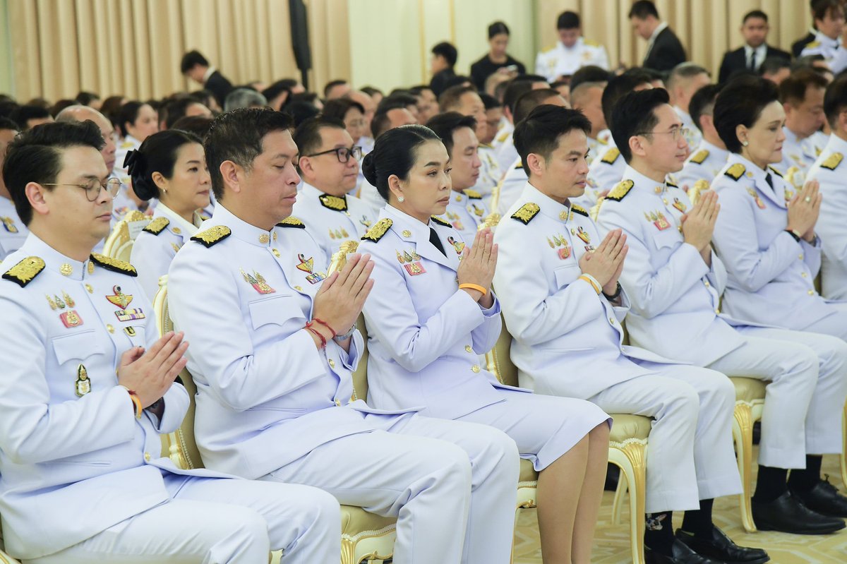 kkat_st's tweet photo. ; 18 ก.ย. 2569 | ดร.ธีรรัตน์ สำเร็จวาณิชย์ ผู้ช่วยรัฐมนตรีประจำสำนักนายกรัฐมนตรี ร่วมพิธีบำเพ็ญกุศลสตมวาร (100 วัน) เพื่ออุทิศถวายเป็นพระกุศลสมเด็จพระเจ้าลูกเธอ เจ้าฟ้าพัชรกิติยาภา นเรนทิราเทพยวดี กรมหลวงราชสาริณีสิริพัชร มหาวัชรราชธิดา ณ ตึกสันติไมตรี (หลังนอก) และบริเวณหน้าตึกไทยคู่ฟ้า ทำเนียบรัฐบาล
.
#ธีรรัตน์สำเร็จวาณิชย์ | @aim_theerarat