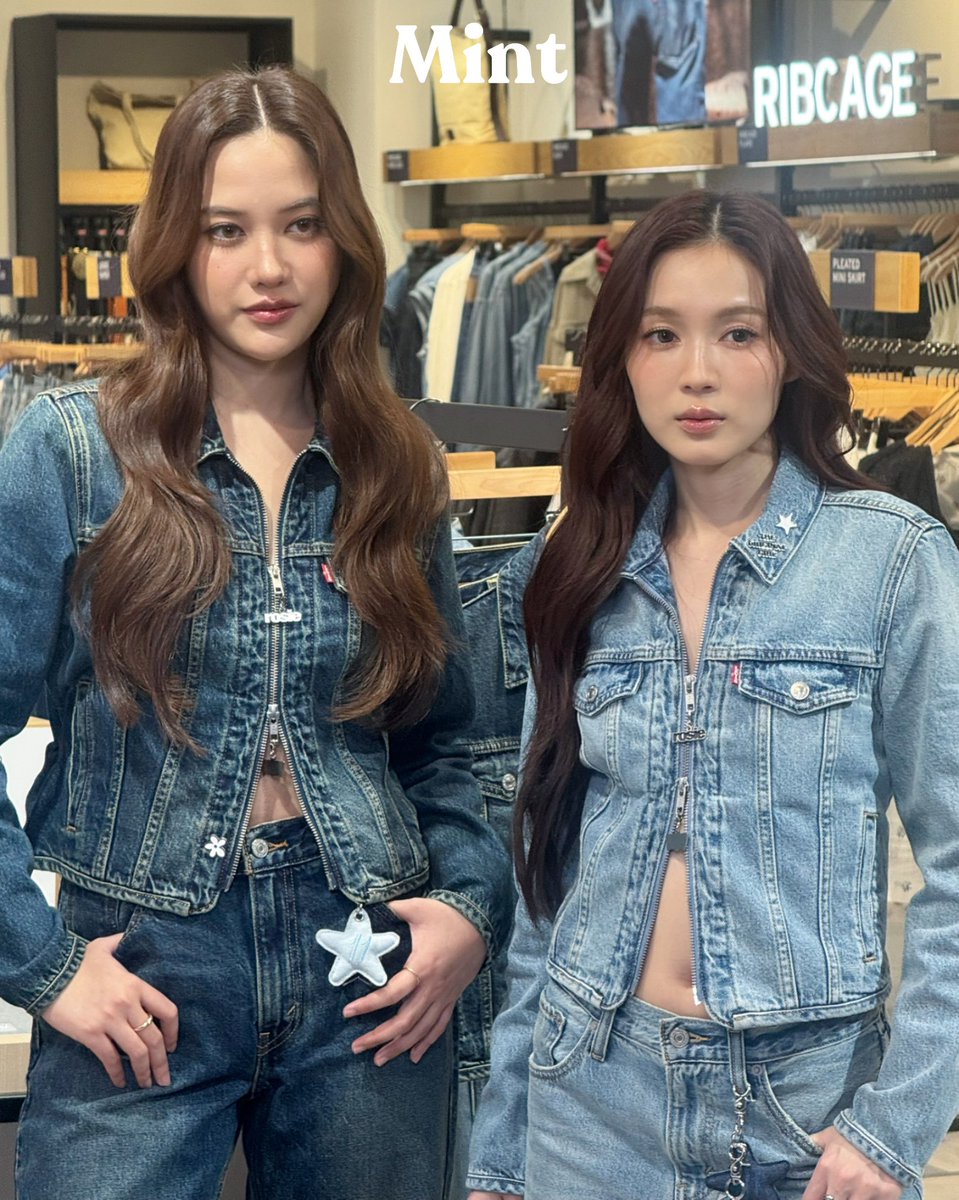 mintmag_th's tweet photo. สวยร็อค! #MintReports ส่งโมเมนต์สาว ‘ฟรีน-เลิฟ’ อวดลุคสวยจาก Levi's Collection x ROSÉ “The Original Girl”ที่เปิดตัวคอลเล็กชั่นพิเศษจากการร่วมงานที่สะท้อนตัวตนของ ROSÉ ที่ในไทยวางจำหน่ายเฉพาะที่ ร้าน Levi’s® สาขา centralwOrld เท่านั้น ตั้งแต่นี้เป็นต้นไป💚

#srchafreen #loverrukk 
#LevisXROSÉ  #LevisTH 
#MintMagTH