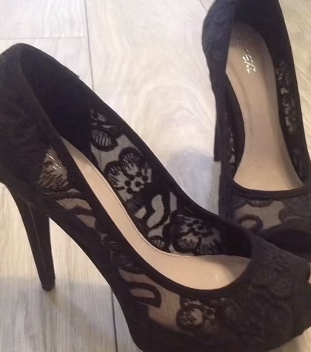 lacedheels's tweet photo. lacedheels https://t.co/mYlT735GVi