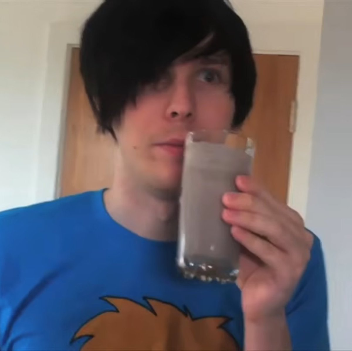 pipribena's tweet photo. phil milkshake 2012                 phil milkshake 2026 https://t.co/Xef94Q4Wam