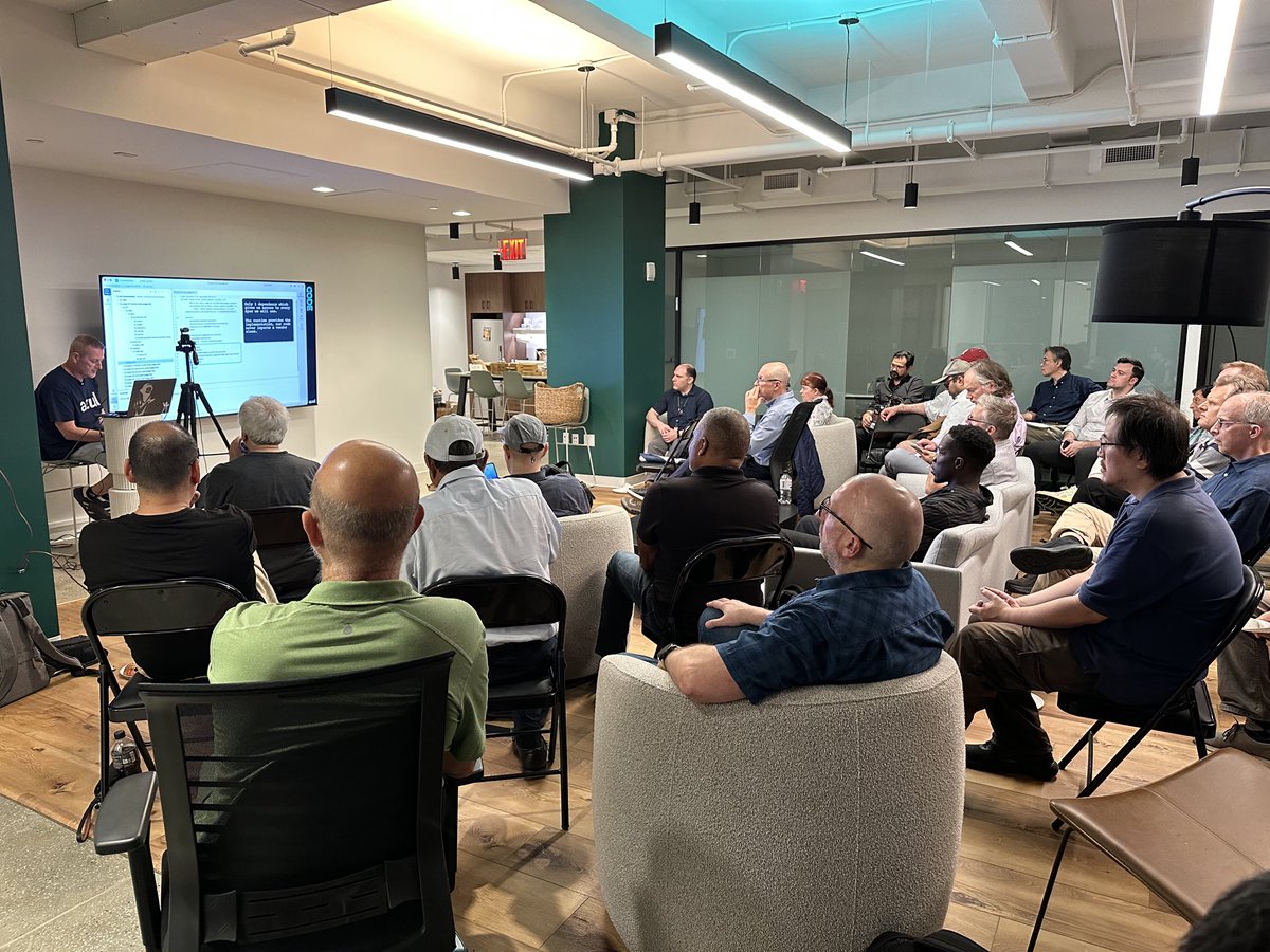 frankgreco's tweet photo. Another great NYJavaSIG mtg.  @hansolo_ and @ivar_grimstad discussing putting Java AI apps in production!  Thx to #terasky for hosting and #hazelcast for the pizza! #azul #jakarta https://t.co/GdPb8Em9Cb