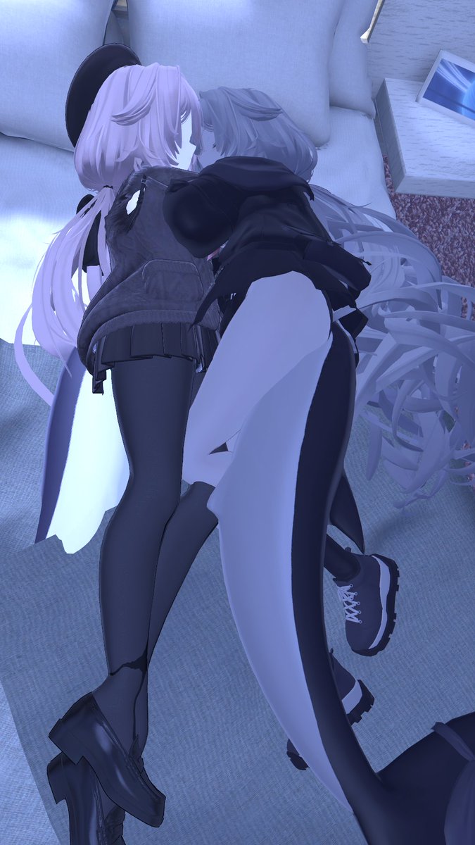 sH1b48_'s tweet photo. 添い寝いなくて寂しいからコレ
#VRChat #rurune3D https://t.co/YSTPbmdRn2