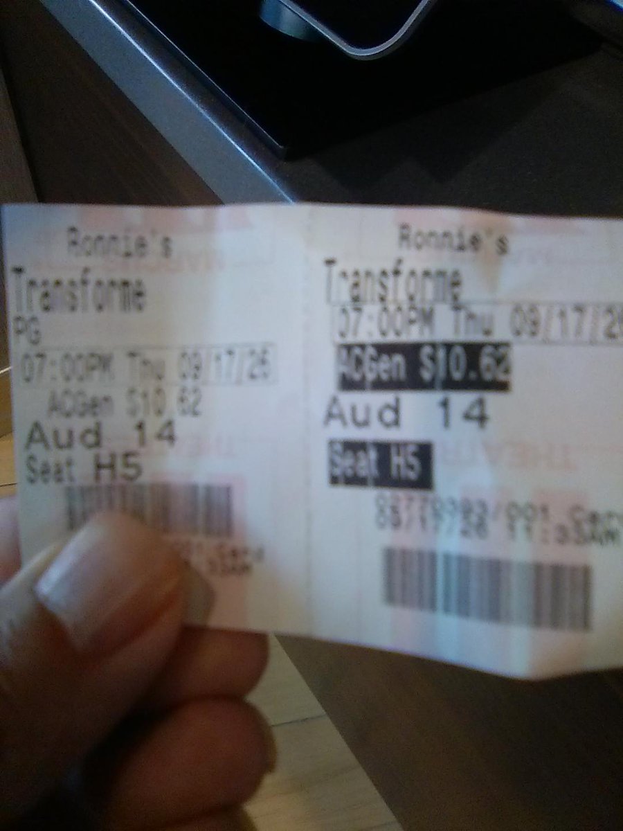 TheShinBatman84's tweet photo. Had a fun time seeing Transformers The Movie to celebrate it's 40th Anniversary. Optimus Prime: Awakening was a good send off to Peter Cullen.
Thanks @Marcus_Theatres
#TransformersTheMovie40 #RIPPeterCullen #OptimusPrimeAwaking #TransformersDay https://t.co/KcNPRHdiVN