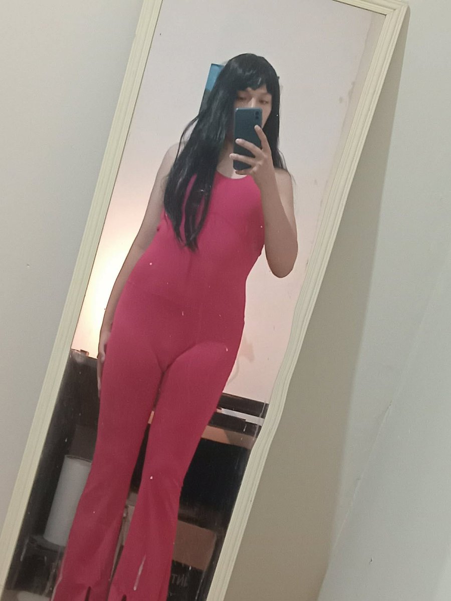 Allison90sz's tweet photo. Ven a buscarme mi amor 🩷✨
RT para mandarte fotos al dm https://t.co/zH9dGdh0RU