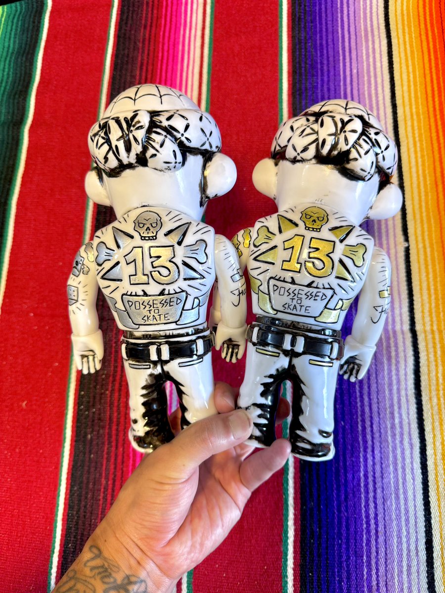 BlackBookToy's tweet photo. 応募開始となってます！XLサイズは24cmとボリュームあり！
Lottery entry opened!! XL size is standing 9.4”(24cm) tall!!

https://t.co/Ef64k3OHns

#sofubi #ソフビ https://t.co/CwjQH0SZV0