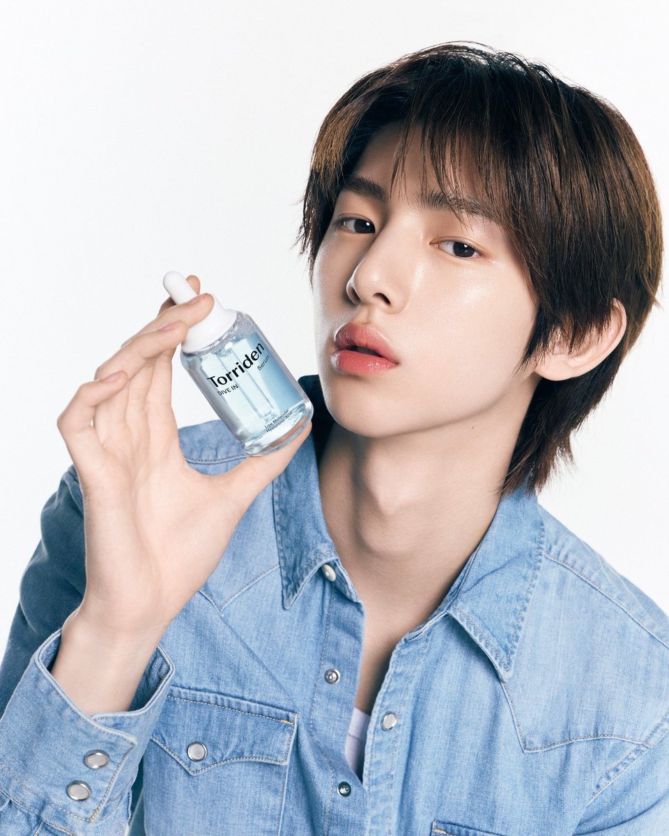 werlcome's tweet photo. konhuuuun🩵💙 https://t.co/mtyu1s58gE