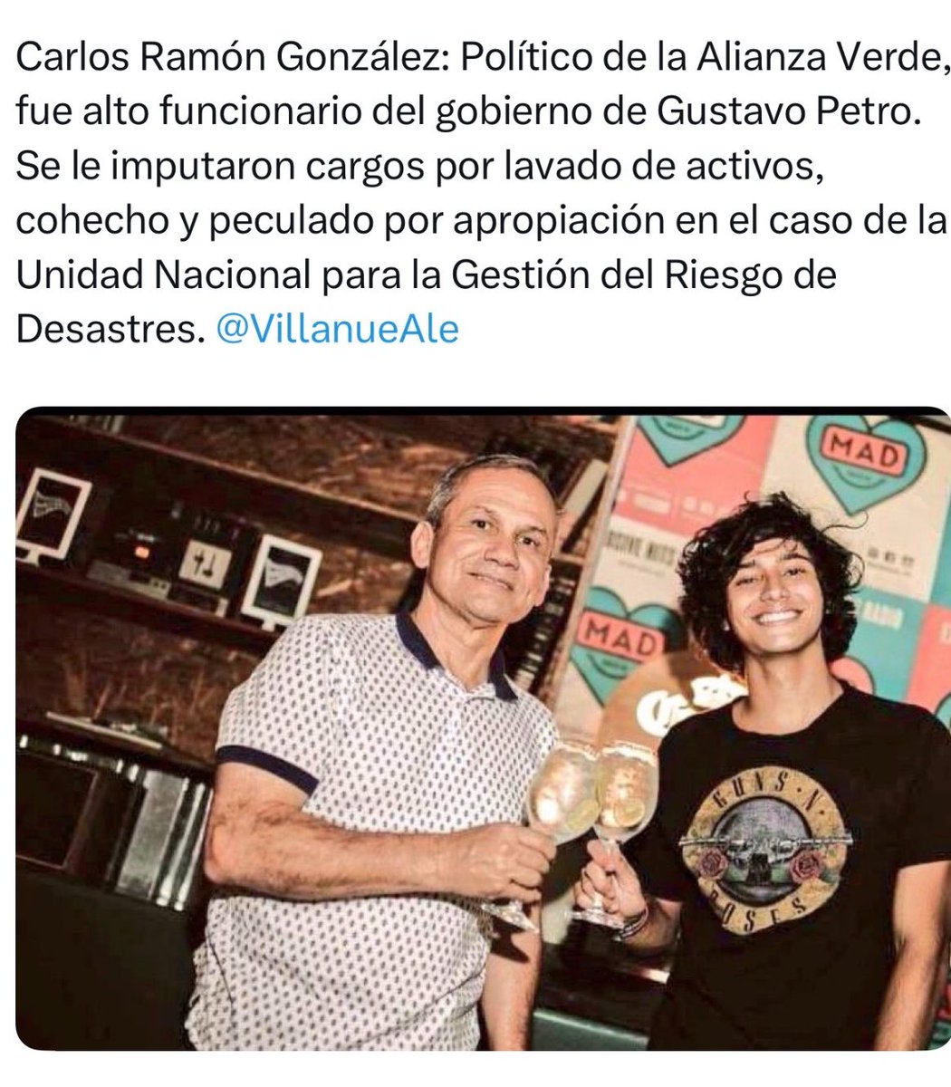 AlfredoS86241's tweet photo. @VillanueAle Salud nos a sus amigos delincuentes. 
Cuanta plata le quedó del contrato de la unidad nacional para la gestión del riesgo https://t.co/YYGJoSvW7p