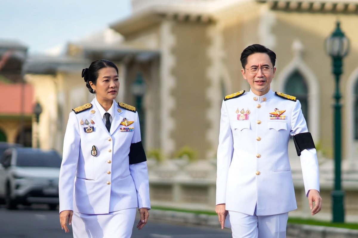 chaxptp's tweet photo. รองนายกรัฐมนตรีและผู้ช่วยรัฐมนตรีประจำรองนายกรัฐมนตรี | 🤍 https://t.co/sW6ZZvlvSE