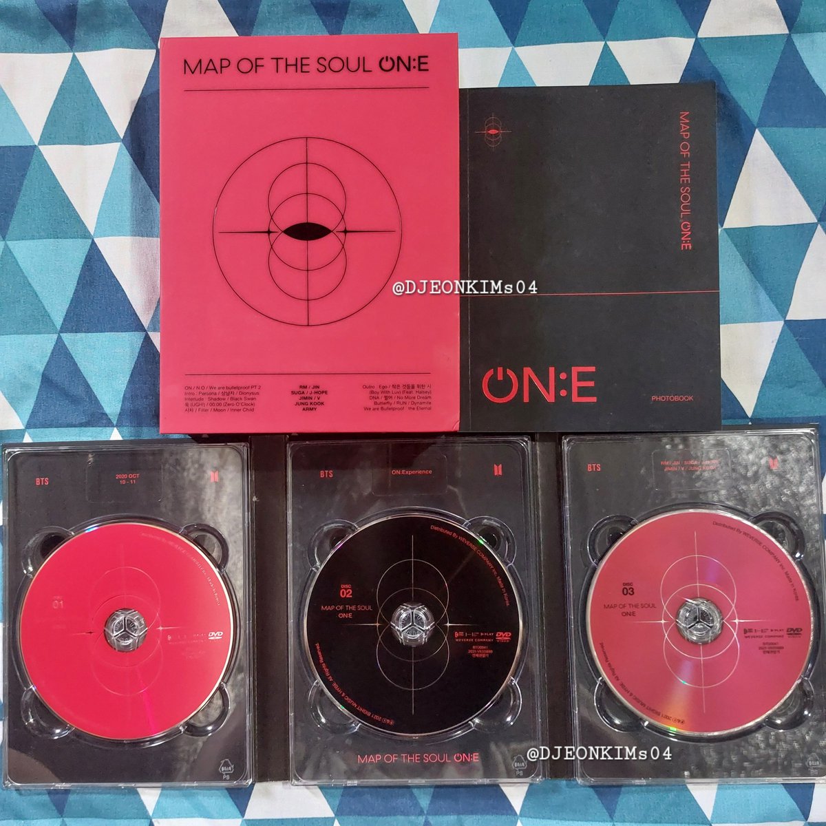 DJKs04's tweet photo. wts lfb bts ph 

Quitting Sale

-MOTS ON:E DVD with Jungkook PC
-OB, PB, 3 CDs, JK random PC and JK AB PC and Butter message card

-500 SET

onhand &amp; ready to ship
-please read alt for condi

💌 Reply mine | DM to claim https://t.co/ITfCQwKaXU