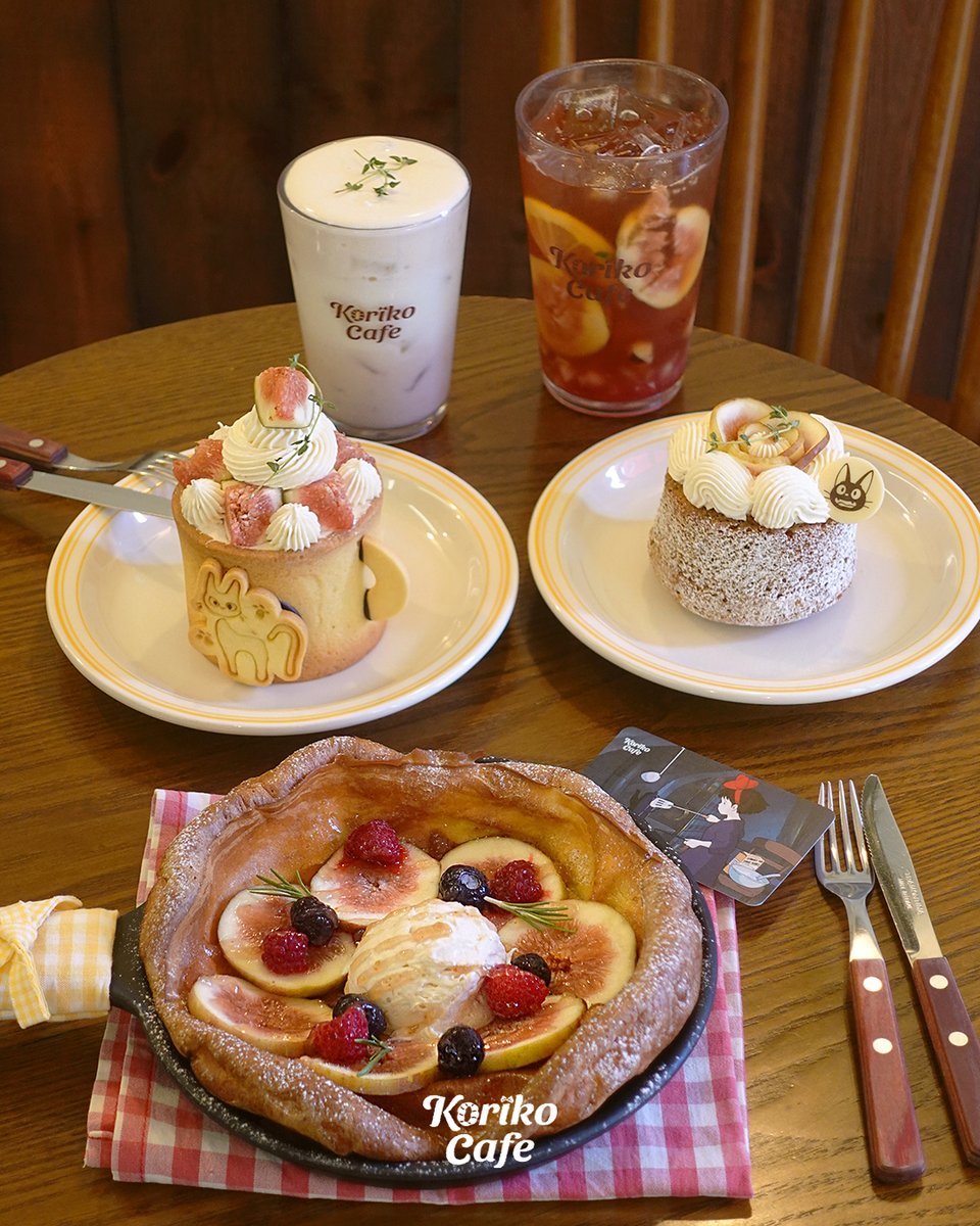 cafe_koriko's tweet photo. 짧아서 더 아쉬운 무화과 시즌,
Koriko Cafe에서만 만날 수 있는 이 계절의 달콤함을 놓치지 마세요 🍂

가을이 깊어질수록 더욱 맛있어지는 무화과,
지금 Koriko Cafe에서는 ���철 무화과의 매력을 가득 담은
시즌 한정 메뉴를 만나보실 수 있어요! 🤗

잠시 머물다 가는 계절인 만큼,
마녀배달부 키키와 함께하는 Koriko Cafe에서
가을의 달콤함을 가득 즐겨보세요 ~ 🧹🐾

스튜디오 지브리
"마녀배달부 키키" 공식 테마카페
Koriko Cafe
연남점🥐10:00 ~ 19:00 (L.O 18:30)
제주점🥐09:00 ~ 19:00 (L.O 18:30)