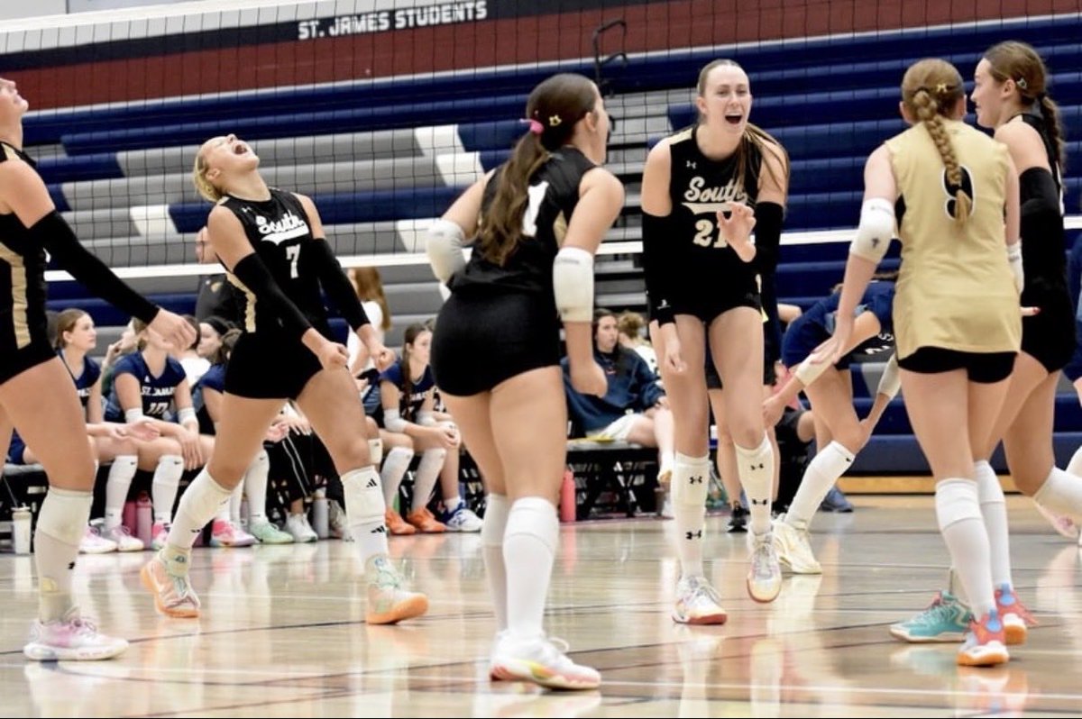 maizesouthvb's tweet photo. Varsity left Topeka hungry for more after a 1-1 split on the night! JV competed&amp;saw a way faster speed of play going 0-2

Mavs vs. W. Rural 25-20, 25-21 W
Mavs vs. STA 24-26 17-25 L

Varsity is now 13-2 on the szn w a tourney @ Lee’s Summit West Saturday! #MavsUp #BurntheBoats https://t.co/t6YeAF3pRt