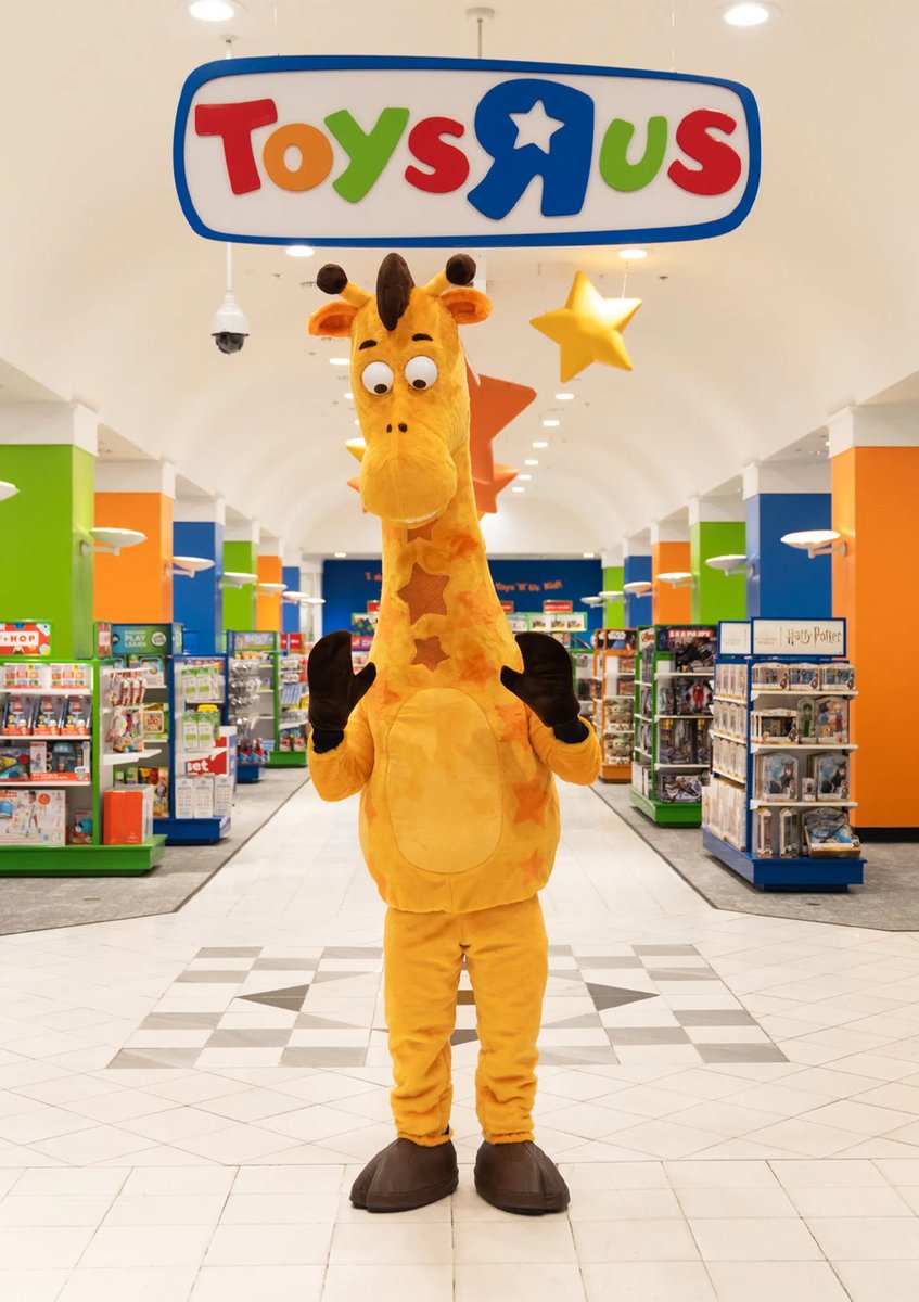 InternetH0F's tweet photo. Toys"R"US has announced the opening of 120 stores across the U.S., the biggest expansion in nearly a decade

New stores are opening due to the surge in adult shoppers looking to buy toys https://t.co/1rIIRqrhSP