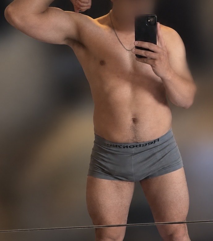Atvnovcwb's tweet photo. Pronto pra dormir, cadê as cadela pra agradar o macho aqui?

#dominador #findom #cash #PINTOSAWARDSㅤㅤ #porno #atv #AtivoDom #BROTHERAGEMㅤ #onlygay #gay #putaria #PINTOAWARDㅤㅤㅤ #GayTradesman #onlyfansfeet https://t.co/VA5RO0sVTc