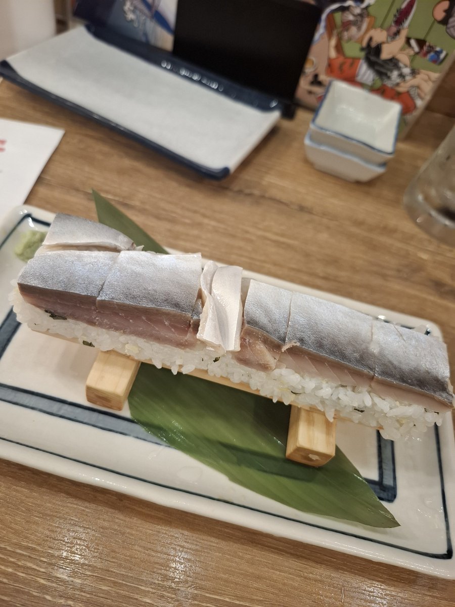 19950822happy's tweet photo. 飲んで～飲んで～飲まれて～飲んで～
飲んで～飲みつぶれるまで～眠るまで～飲んでやがて男は静かに眠るのでしょう♪
どうも、本日は休みでした！
朝から磯丸水産でお酒を飲み明日に備えて休みます
冒頭は河嶋英五さんの、酒と泪と男と女です！
今年亡くなった俺が一番尊敬した叔父が好きな曲でした！ https://t.co/gOGBQFi5zh