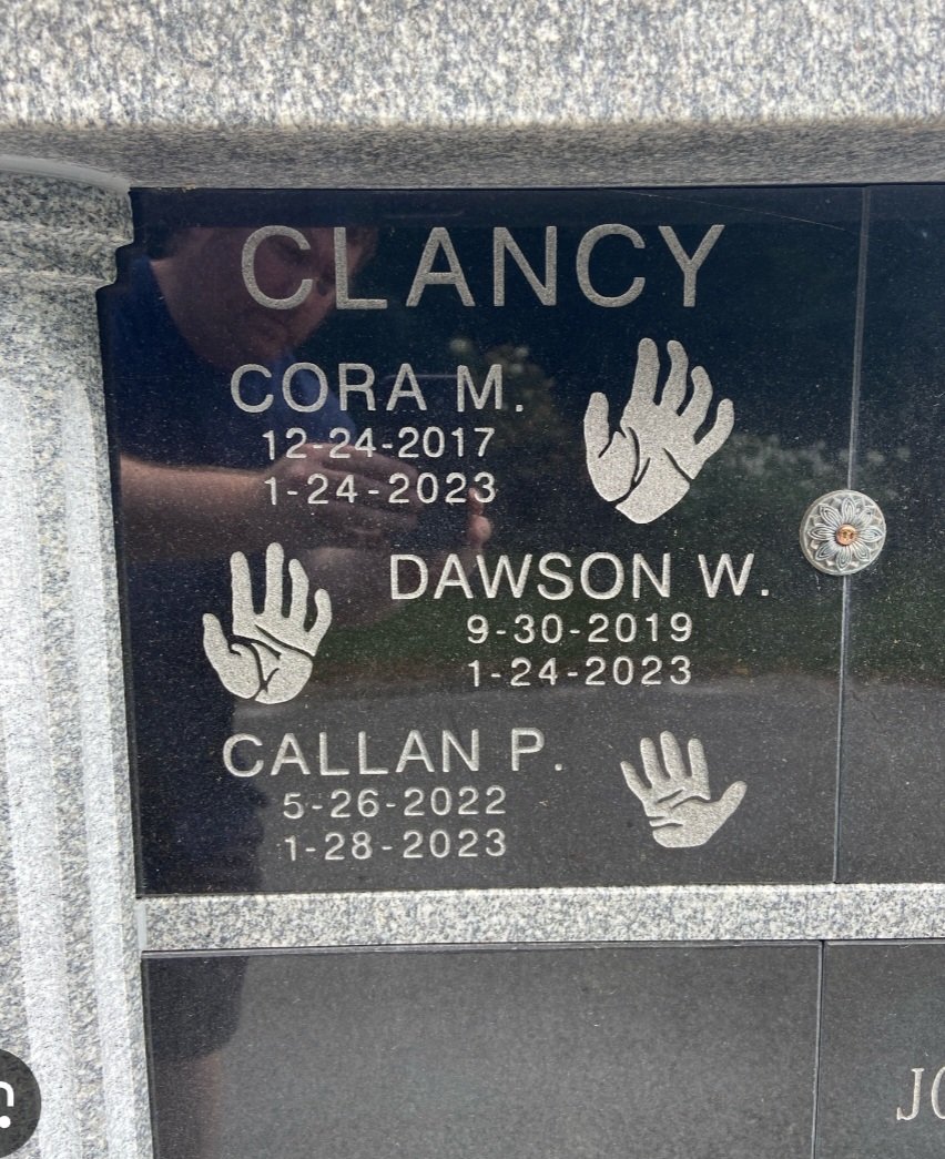 AveMariaAllWays's tweet photo. @rachelknows26 @AllieB_Hamilton And he got date of death for Baby Callan WRONG.
"They were good 'people.' They had short lives but good lives."
#PatrickSaid https://t.co/qzMfpPBvN3