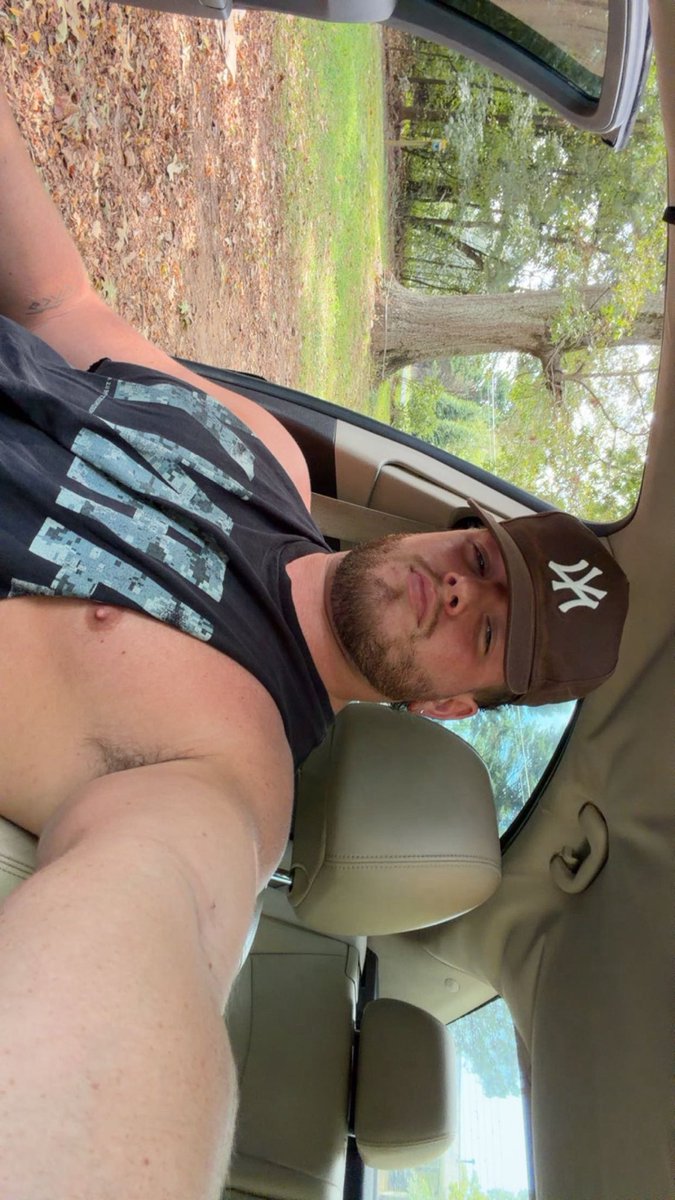colestan0's tweet photo. https://t.co/qhKLRdlbfs