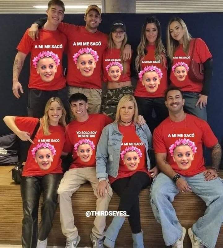 LorenaCarr9125's tweet photo. Lo de Furia, es y será insuperable.  Marcó un antes y después en un reality show. Tribunas reales, votos por millones,un fandom unido,único e irrepetible. Hizo que los GH póstumos pierdan sentido, sea irrelevante y poco creíble. De la estafa al público, no se vuelve. JUSTICIA ⚖️ https://t.co/zGmPbinQNg