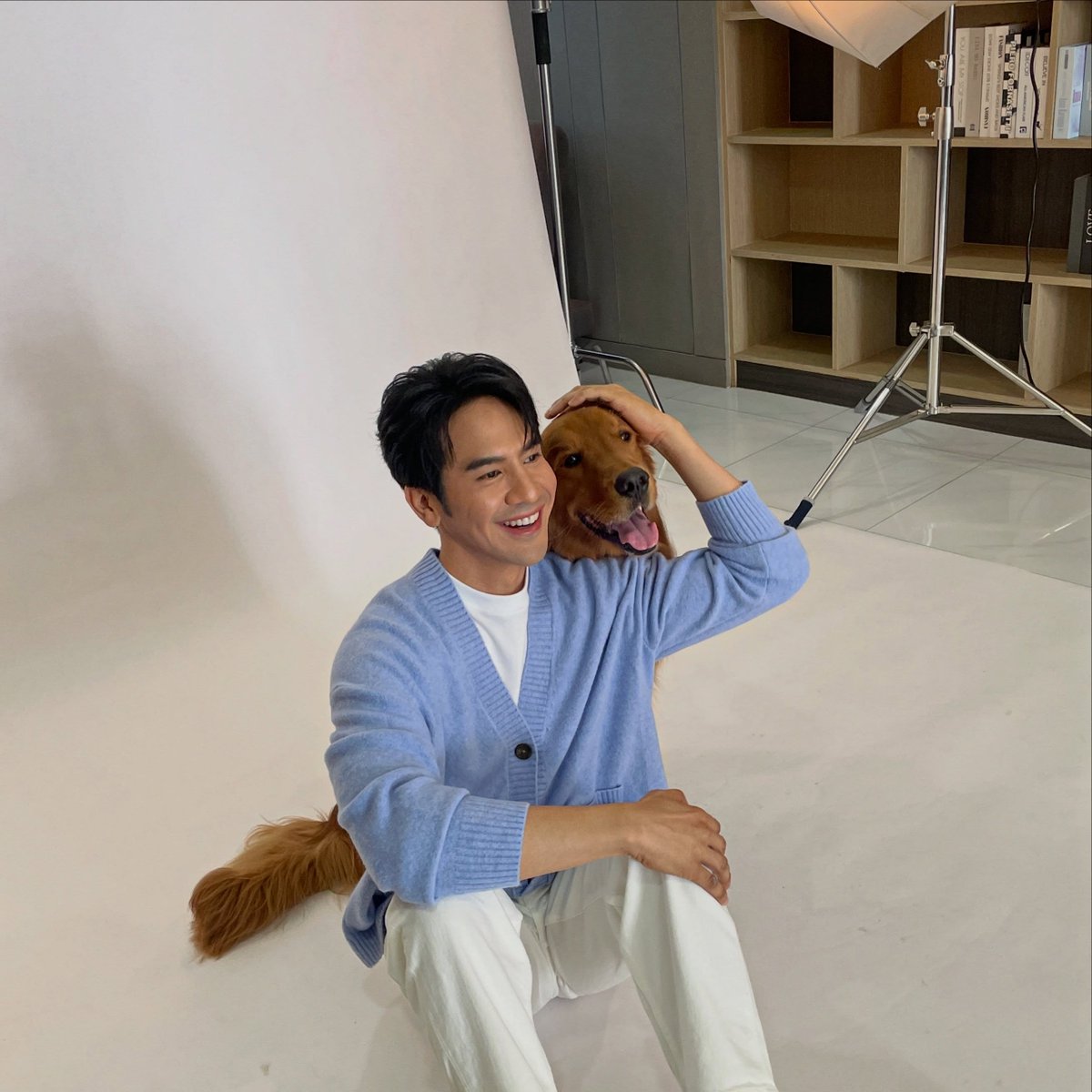 Noina_nutex's tweet photo. เบื้องหลังโฆษณาน่ารักๆ พี่โป๊ปกับน้อง Deedo 

 deedo.thegolden 
——
behindthescenes Deedo was having way too much fun on set 🥰😆✨🎥📸🎞️ 

#popezaap
#ชีวิตดีดีGEDGOODLIFE
#allernix

Cr.deedo.thegolden

17/09/69 https://t.co/IJUca3A3T9