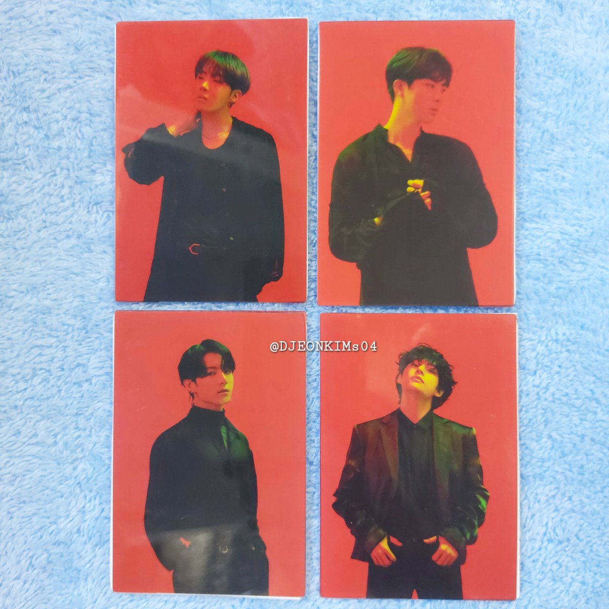DJKs04's tweet photo. @bentablesrtph @DJEONKIMs04 - with clear photocards sets https://t.co/pgR6a0YScQ
