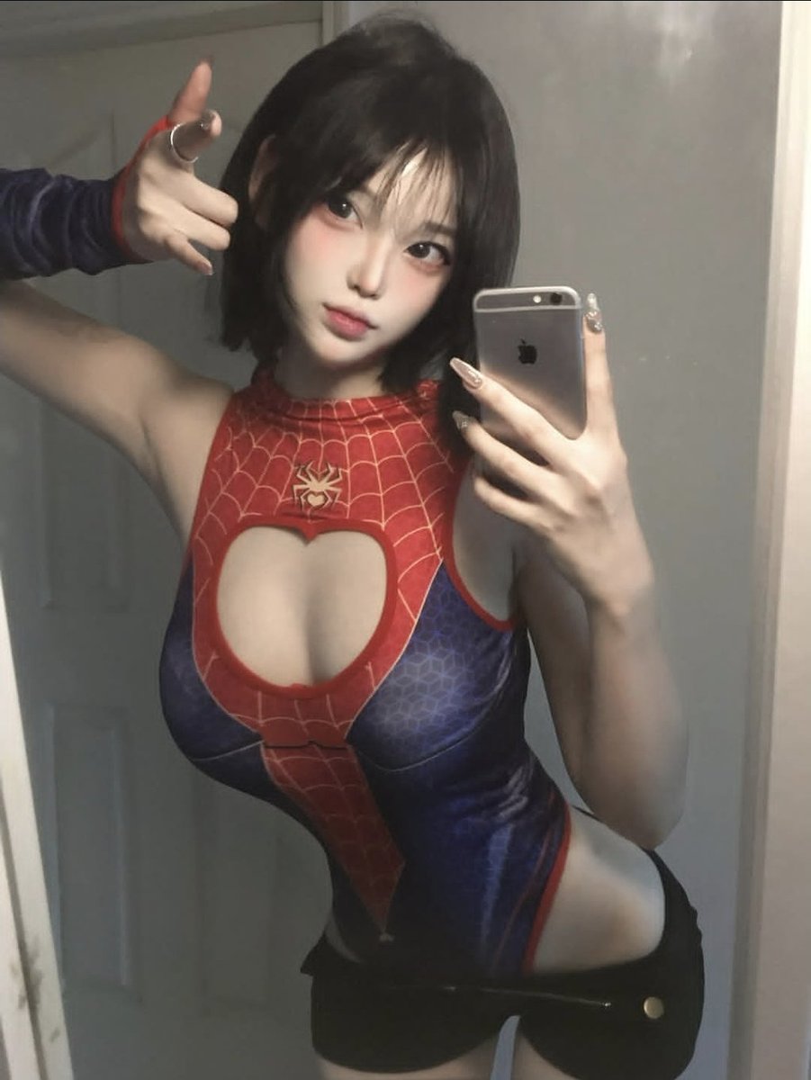 Addierys99's tweet photo. 再强调一次：我不要🚪！真不要！ 想看什么痛快点告诉我， 我看到立马发.就是手发酸发不完而已 不需要你们打钱支持我
1：看福
2：看🐻 https://t.co/KrEvmwxRMk