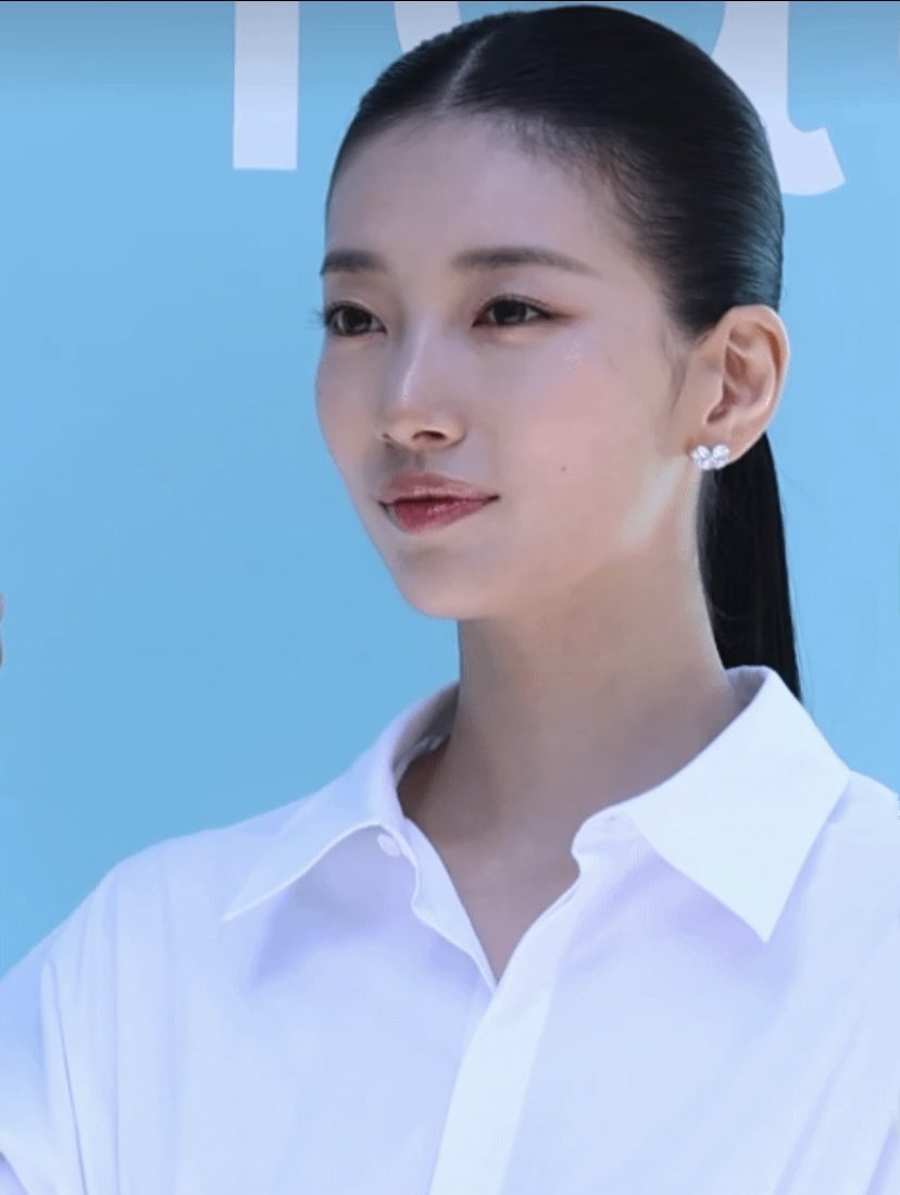 seori_ri_ri's tweet photo. 올백 수지 직찍 진ㅉㅏ 미쳣나....
역시 직찍의 권위자 https://t.co/1RIUTCrmgH
