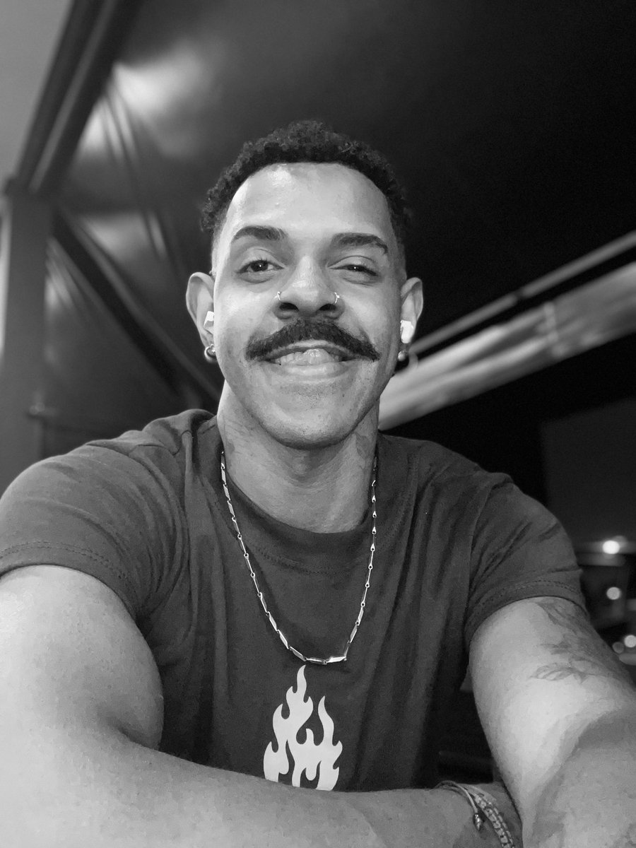 Alyxandreh's tweet photo. Oi moa noite
Oi moa noite
Oi moa noite https://t.co/xVDsOt1lHh