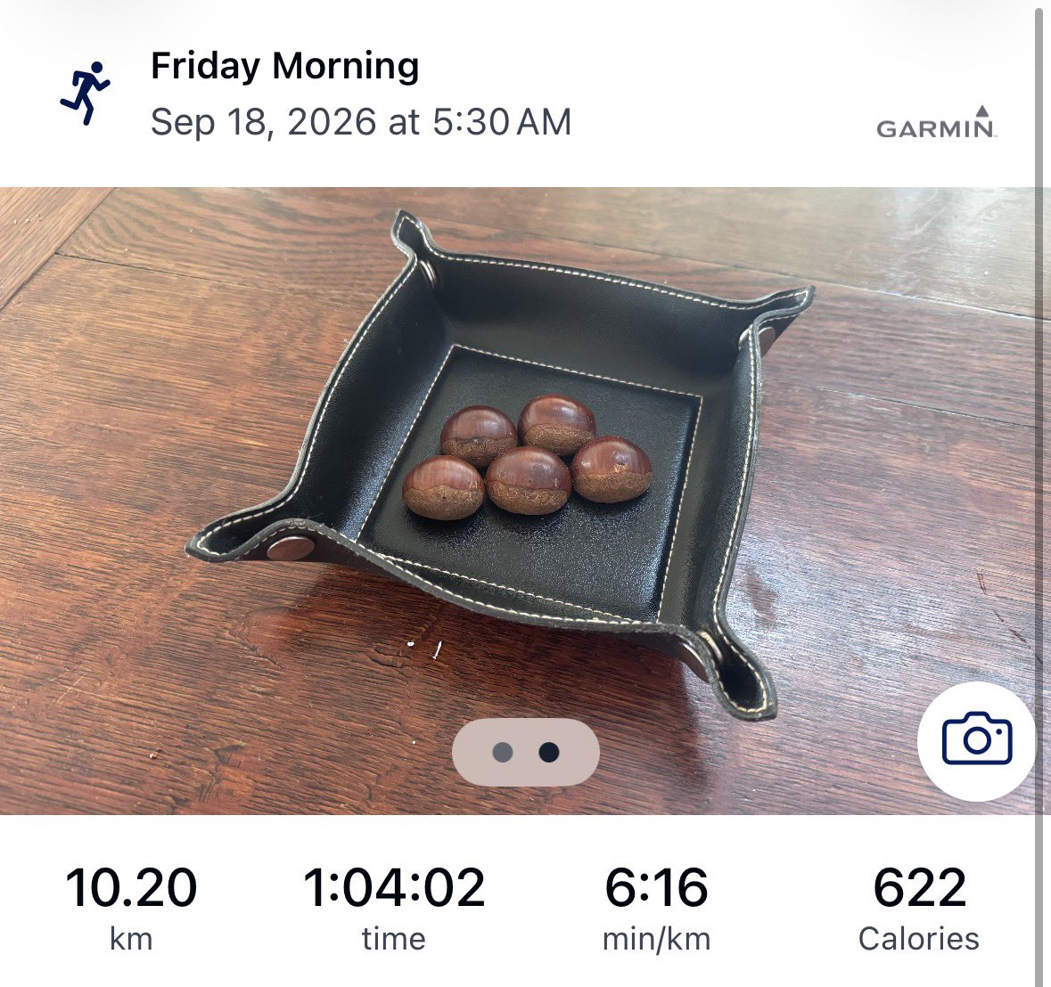 runner_eiki's tweet photo. 今朝は気温15℃ 湿度96%の中、朝ラン 10.20km♪
ゆるゆるペースで、つなぎジョグ🏃♂️💦
拾った栗🌰×5個
Avg Heart Rate 111 bpm
Avg Run Cadence 174 spm
Avg Stride Length 0.91 m
#朝ラン #ランニング
#走れることに感謝
#RunToFeel https://t.co/hKqUYL7A1K