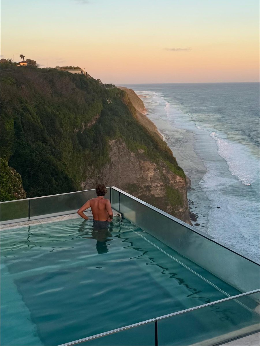 Chrisduijser's tweet photo. Keep believing in yourself and your strategy every successful trader faced challenges, but they succeeded because they never gave up.💹💸🤑 https://t.co/721gjSv5G9
