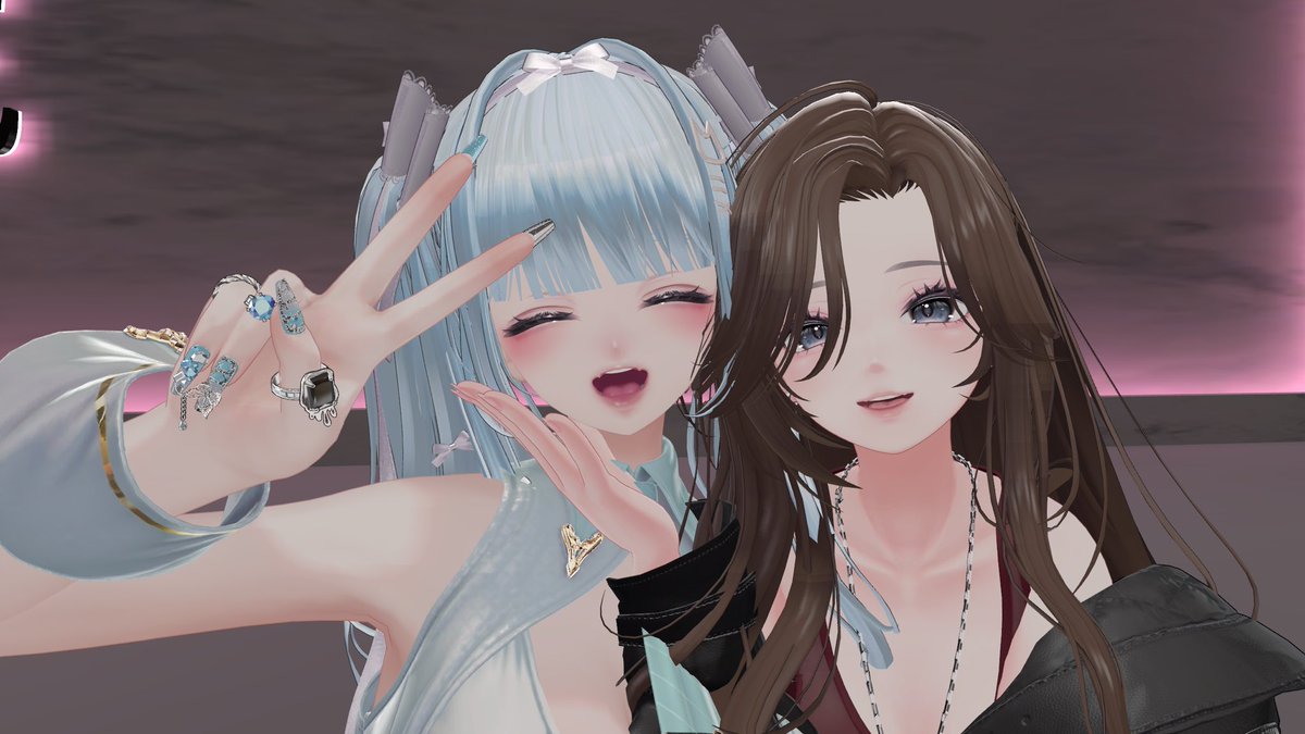 nupidesu2000's tweet photo. おはよっ
昨日はVARIEバースデーイベント出勤きてきた✨可愛くて面白い最強の女2人が生まれた！らぶ！！接客もチル&amp;バカ笑いして楽しかった〜！フレンド達も来てくれてありがとうね😊
そして！1ヶ月温めたサプライズ喜んでくれて良かった😭褒めてくれた人、支えてくれた人、本当にありがとう♡🥰 https://t.co/QSa220NrCQ