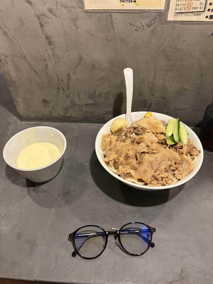BoooooSato's tweet photo. 昨日の夜飯！
クスクス横川さん！
あれから1年はえ〜な〜
300.肉マシ、タルタル別皿！
夏も終わりか…？
美味しいかつたです。
また行きまーす♪
ごちそうさま！ https://t.co/pZXI8MDS8O