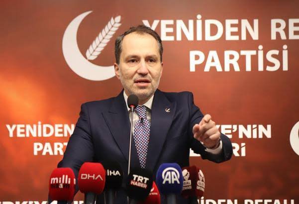 refahmentality's tweet photo. KİTABIN TAM ORTASINDAN! 

"Bu bir piyasa dalgalanması değil, ağır bir dolandırıcılık vakasıdır."
(Borsa İstanbul hakkında)

Fatih Erbakan | Cumhurbaşkanı Adayı https://t.co/h3LTmQFccA