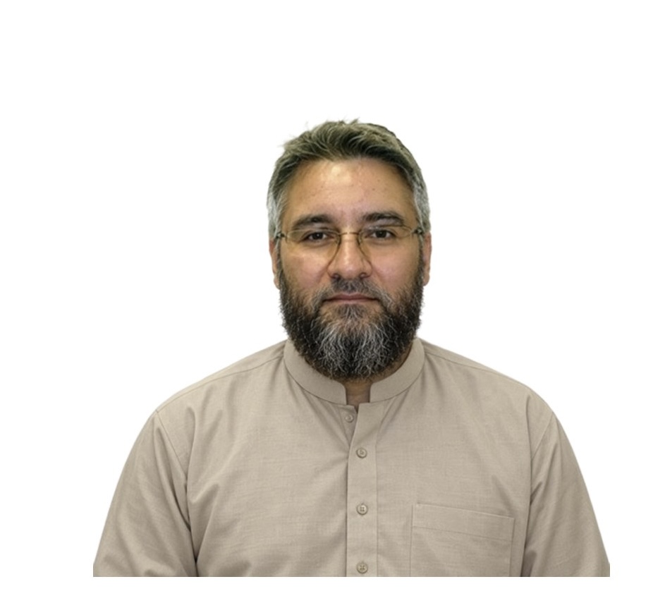 Zucc9723's tweet photo. @alogmissile @SefardiJew Lowkey looks like my paki uncle lmao https://t.co/9JLdLMoW5a