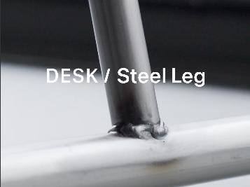 insNote_C's tweet photo. PREDUCTSの「DESK / Steel Leg」

めちゃくちゃ良いと思う反面、溶接がめちゃくちゃ気になる…。溶接工の皆さん。これは私の感覚がおかしい？ https://t.co/hcmTizVC1u