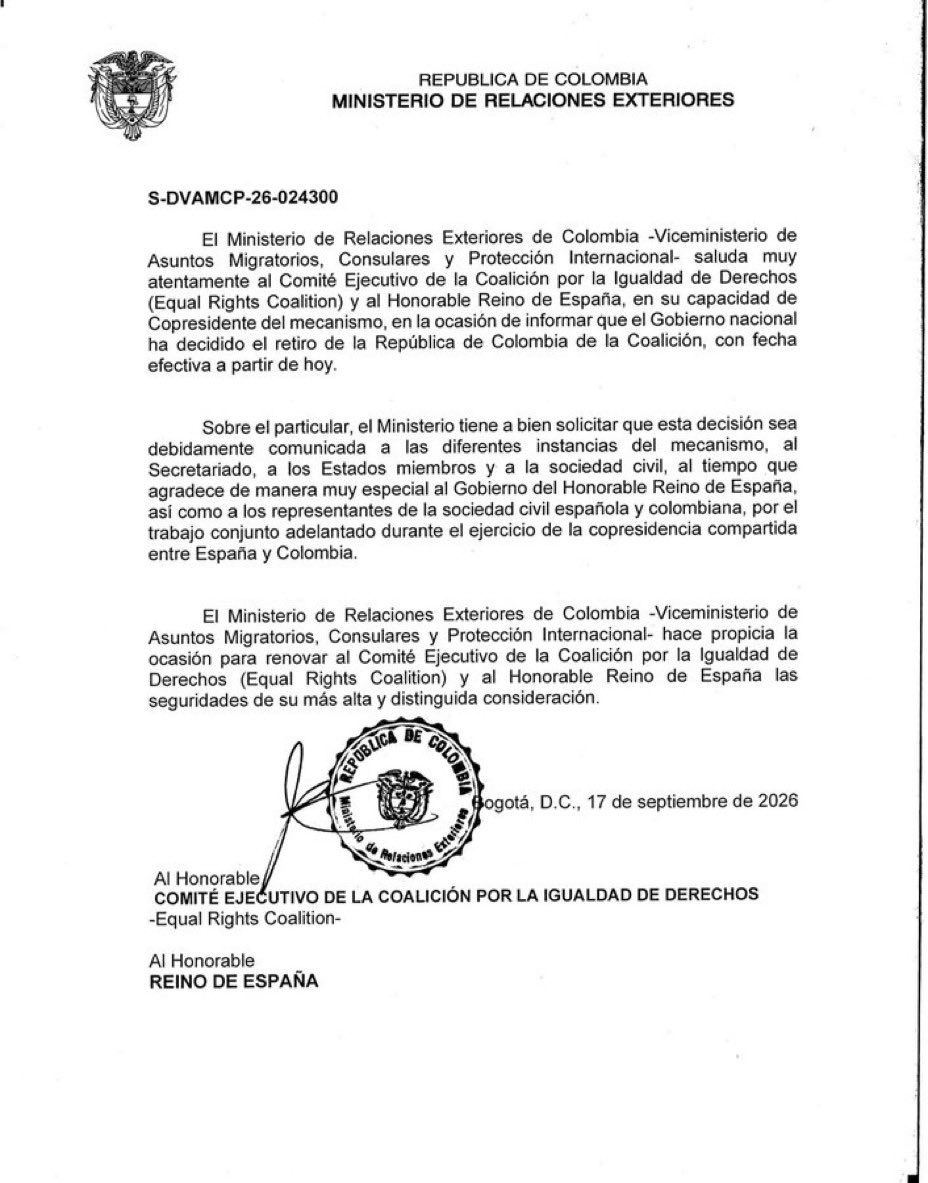 derlilopeza's tweet photo. 🚨 ALERTA: El Gobierno retira a Colombia de la coalición internacional por los derechos de las personas LGBTI.

Esto es demasiado grave. Cada día perdemos un poco más de libertad y de garantías para quienes históricamente han tenido que luchar por sus derechos. 😢 https://t.co/jlOoGHntoz