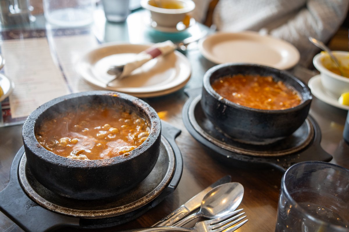 FairlaneMeadow's tweet photo. Yalla Eat! walks Michigan Avenue in East Dearborn on Sat, Sep 19, from 12:00 to 2:30 pm. Expect lunch bites and sweets from grocery stores, restaurants, spice shops, and sweet shops in Dearborn. https://t.co/ov5B1YMWQC https://t.co/rNLmtPESu1