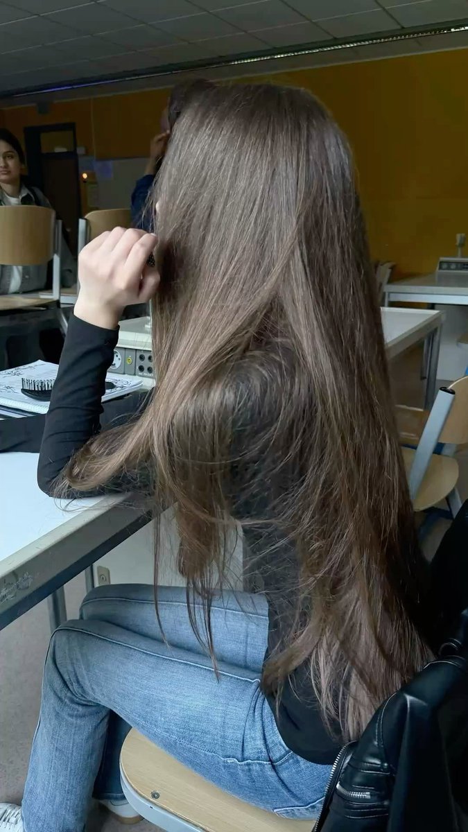 13be9ches's tweet photo. 40kg and long hair that flows down my back oh i’m coming for you https://t.co/BNVlo2MSjA