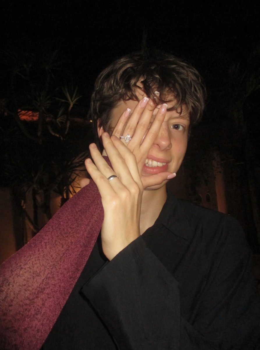 jenretard's tweet photo. just wait for the day i’ll post a picture like this and disappear. https://t.co/Ka7eNI25tZ