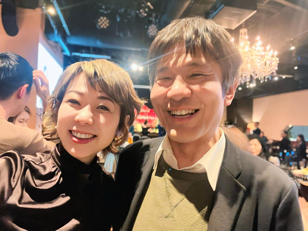 hideaki_kaneko7's tweet photo. 【再会、そして別れ】

7年前、「はじめてのツイッタ���講座」で出会った金谷眞紀子さん。

「マッキー」の愛称で親しまれた方でした。

今年3月、数年ぶりに再会。
まさか、それが最後になるとは……。
先月25日に急逝されたと知りました。

心よりご冥福をお祈りいたします。 https://t.co/w2b3XHqGyR
